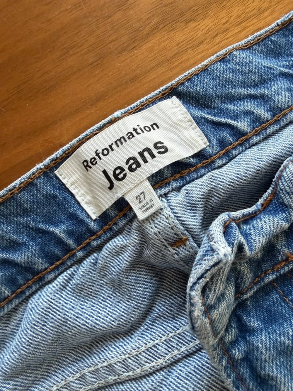 Reformation- Val 90’s Mid Rise Jeans - Picture 3 of 4